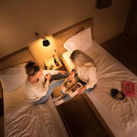 Alpen Select Lodge Kleinwalsertal 里茨勒恩 外观 照片