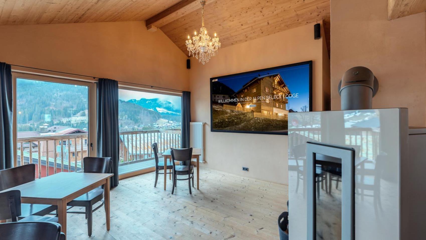 Alpen Select Lodge Kleinwalsertal 里茨勒恩 外观 照片