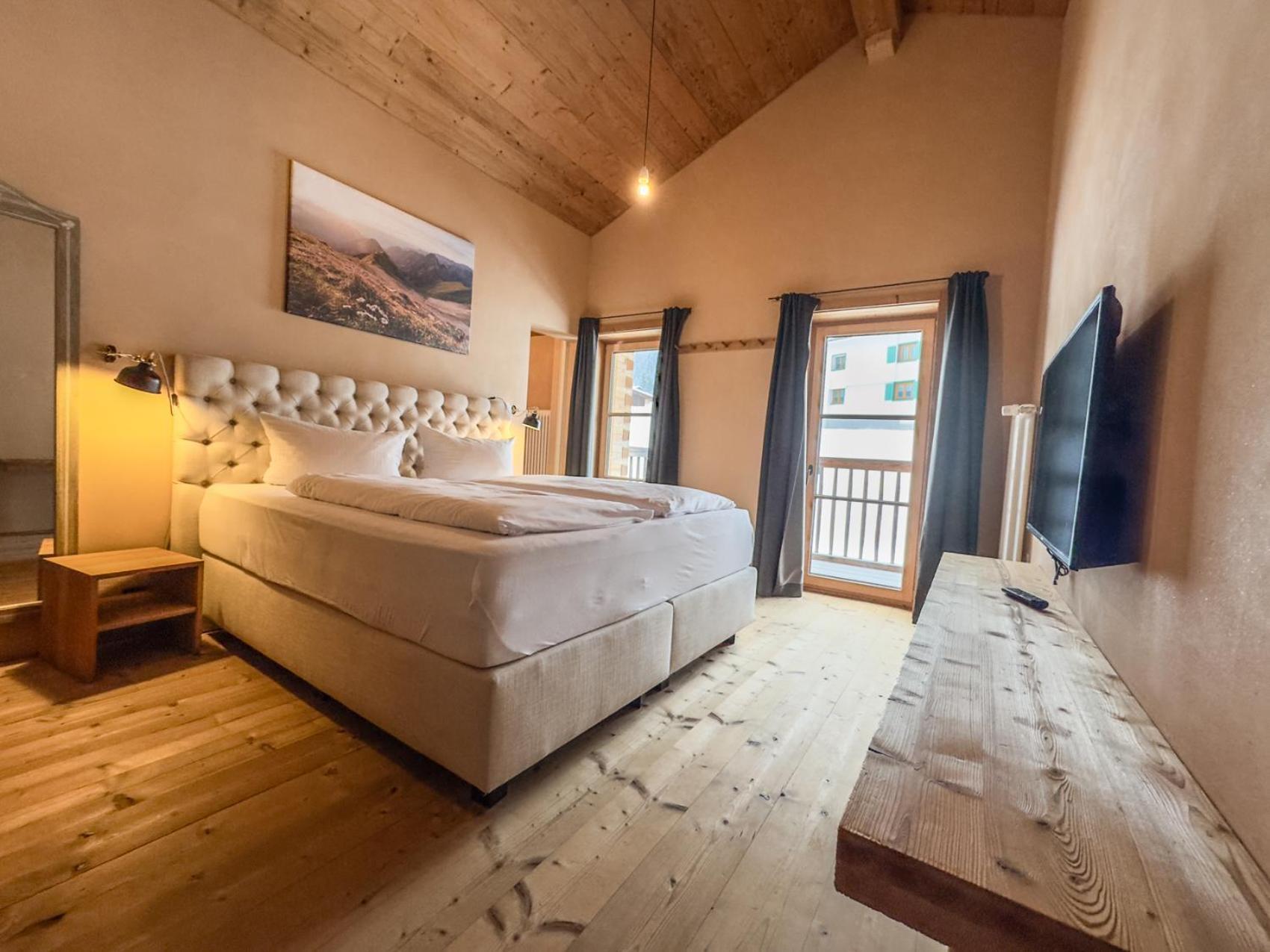 Alpen Select Lodge Kleinwalsertal 里茨勒恩 外观 照片