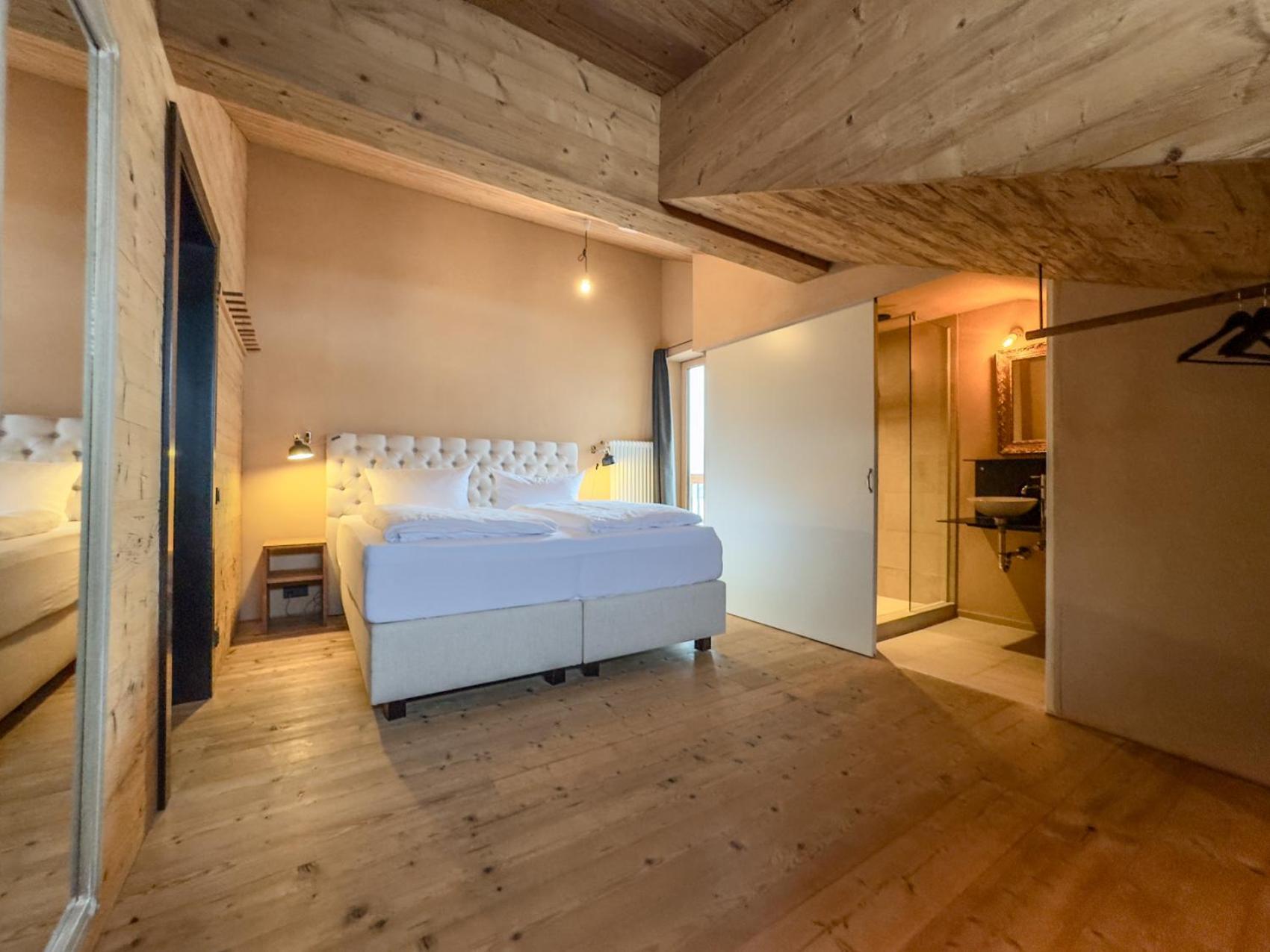 Alpen Select Lodge Kleinwalsertal 里茨勒恩 外观 照片
