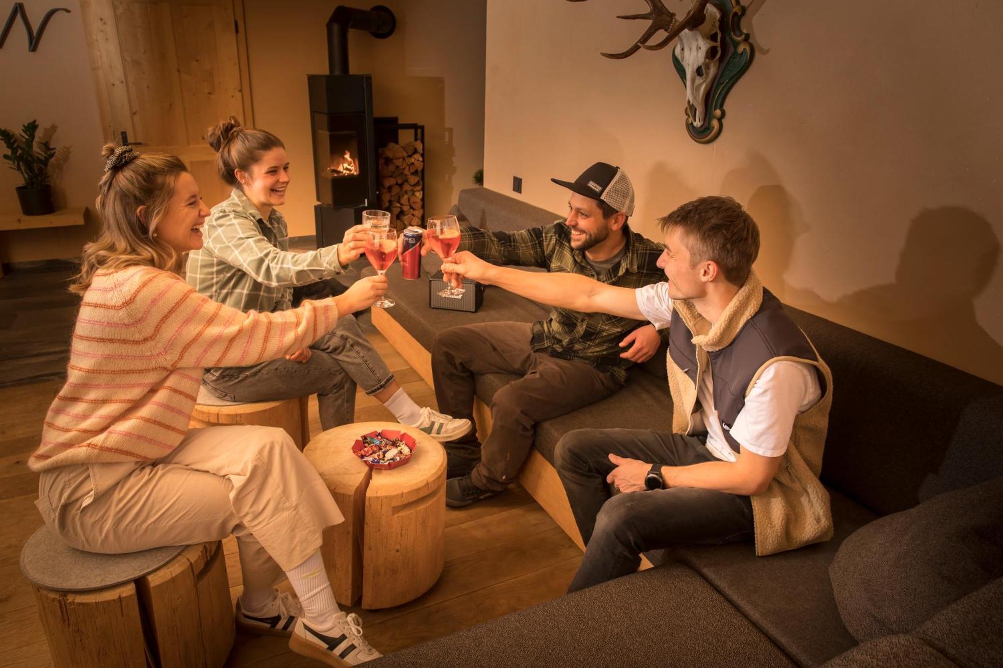 Alpen Select Lodge Kleinwalsertal 里茨勒恩 外观 照片
