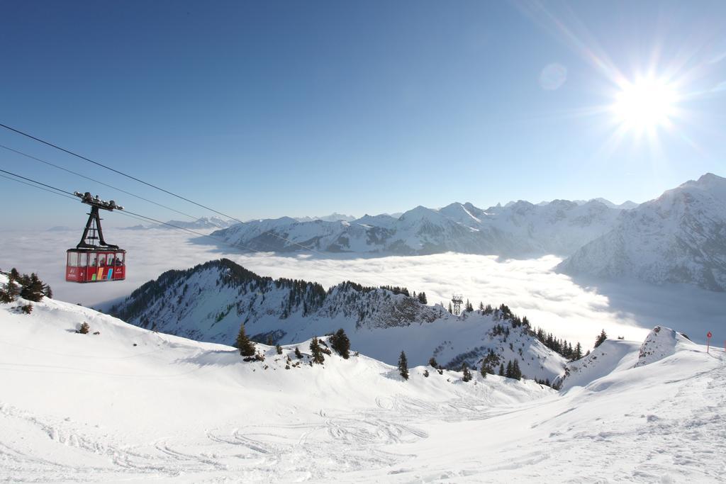 Alpen Select Lodge Kleinwalsertal 里茨勒恩 外观 照片