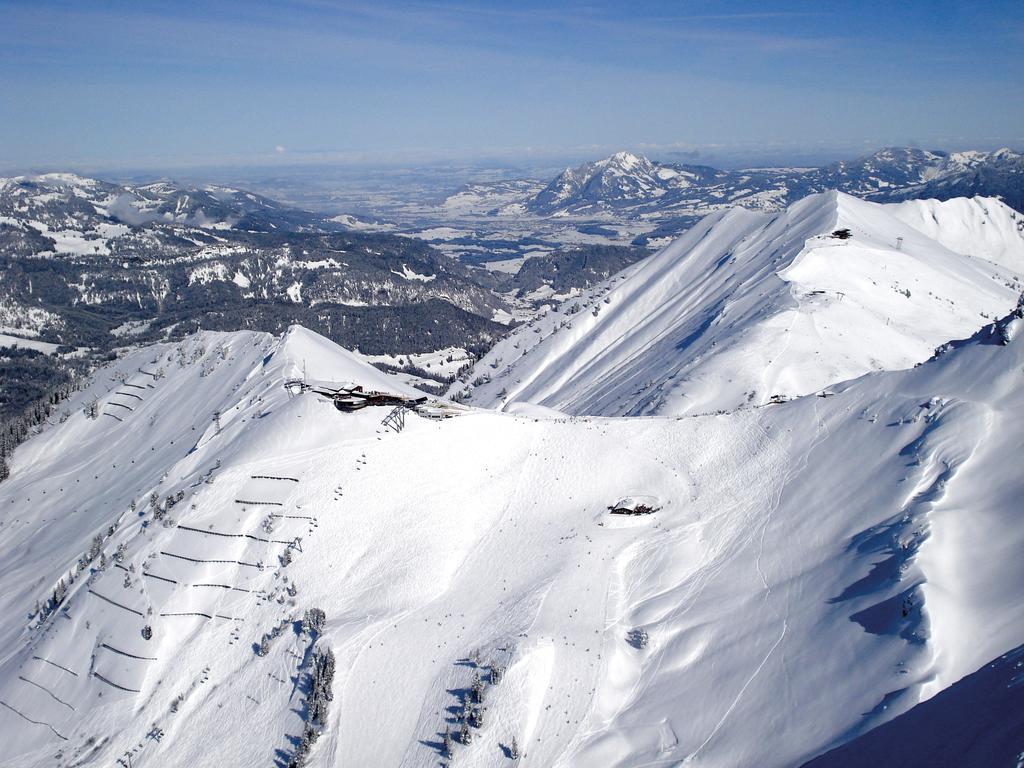 Alpen Select Lodge Kleinwalsertal 里茨勒恩 外观 照片