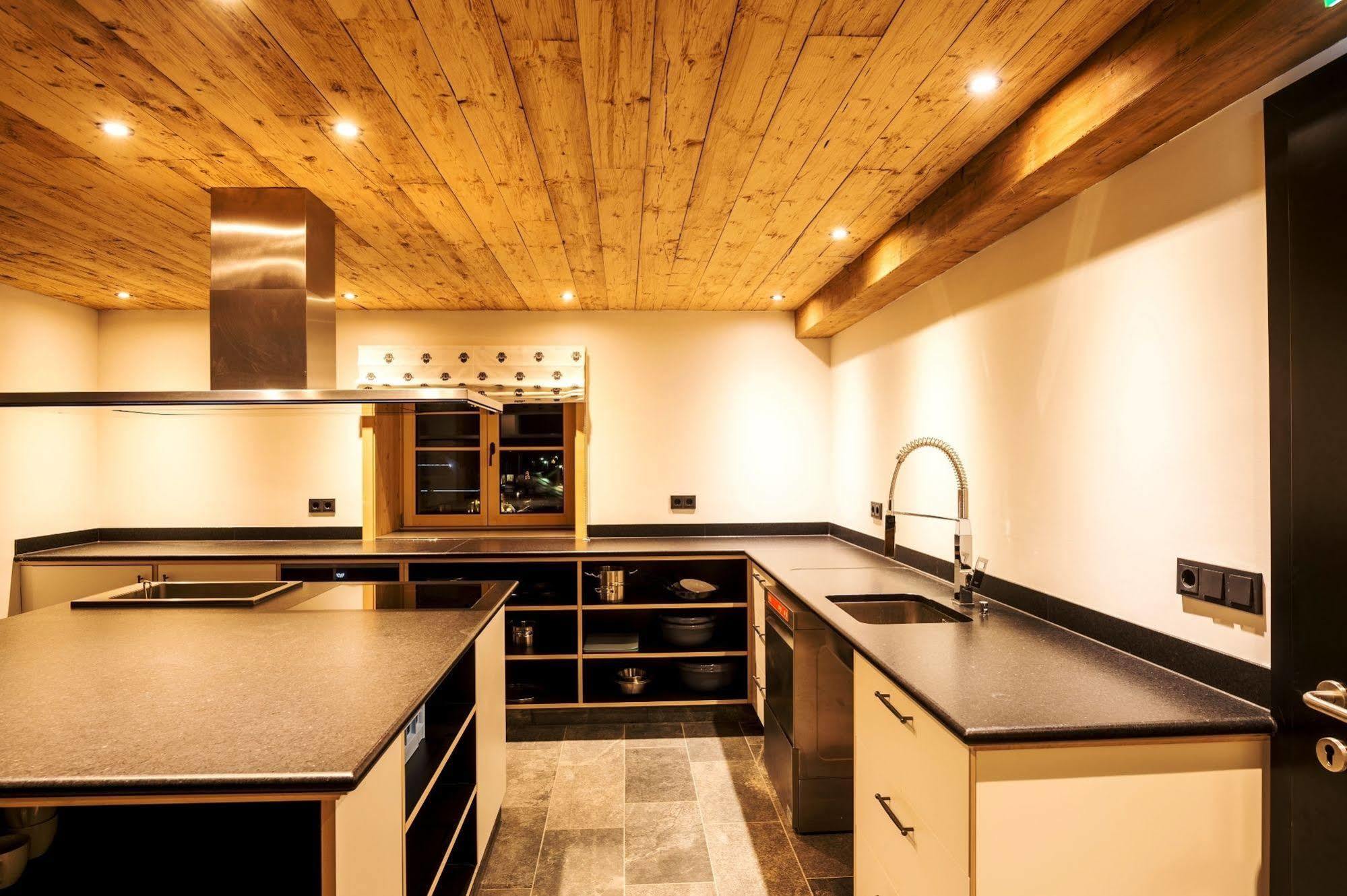 Alpen Select Lodge Kleinwalsertal 里茨勒恩 外观 照片