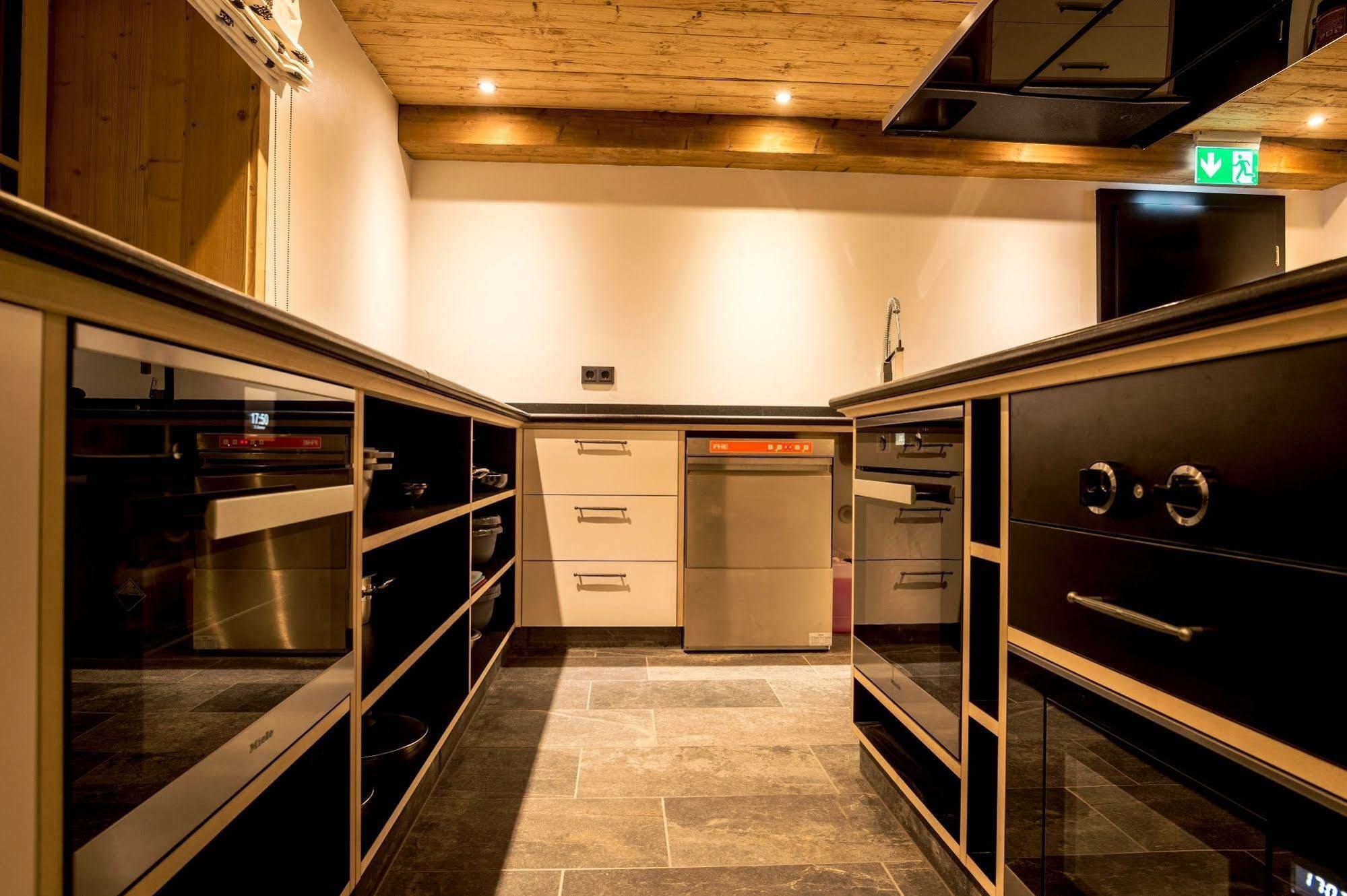 Alpen Select Lodge Kleinwalsertal 里茨勒恩 外观 照片